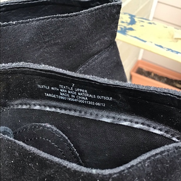 Black size 7 fall booties - Picture 4 of 5